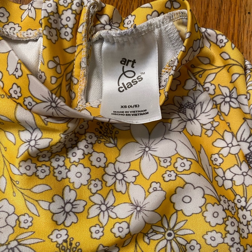 Girls long sleeve bathing suit - size xs - Picture 2 of 3